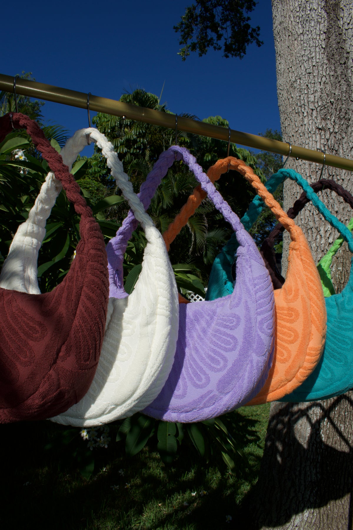 Bana Moon crescent Terry bag with braided handle - PACABANA