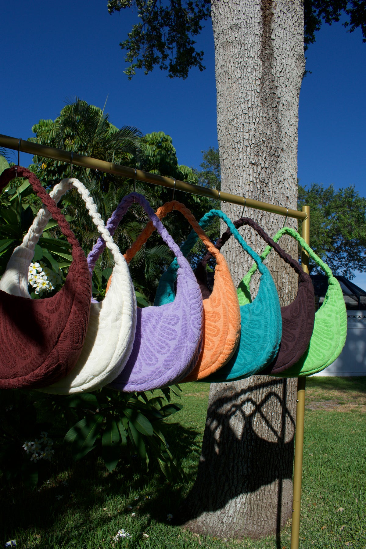 Bana Moon crescent Terry bag with braided handle - PACABANA